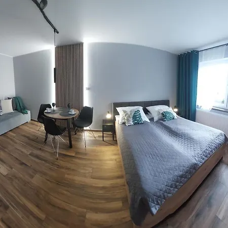 Pod Lasem * Sklářská Poruba